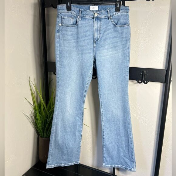 Loft Boot Cut mid rise denim jeans light Wash Size 8 - Picture 10 of 16